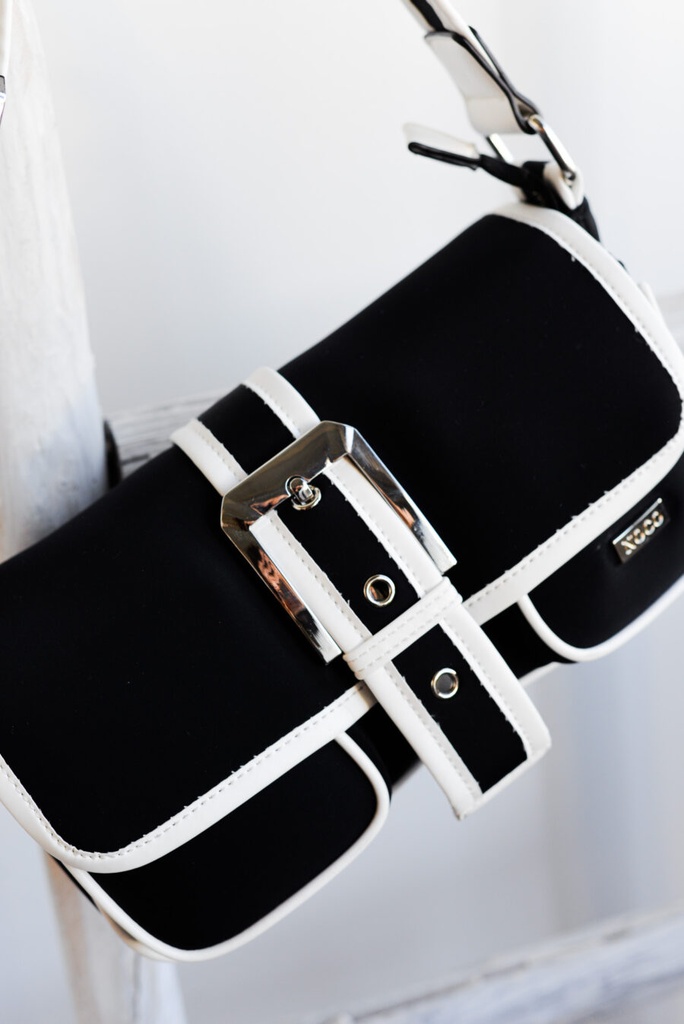 Bolso piel vegana pompón