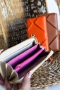Cartera rombos acolchado