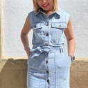 Vestido vaquero con botones y cinturón