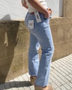 Pantalón denim con pañuelo