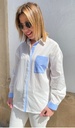Camisa blanca con detalles en cuadros vichy